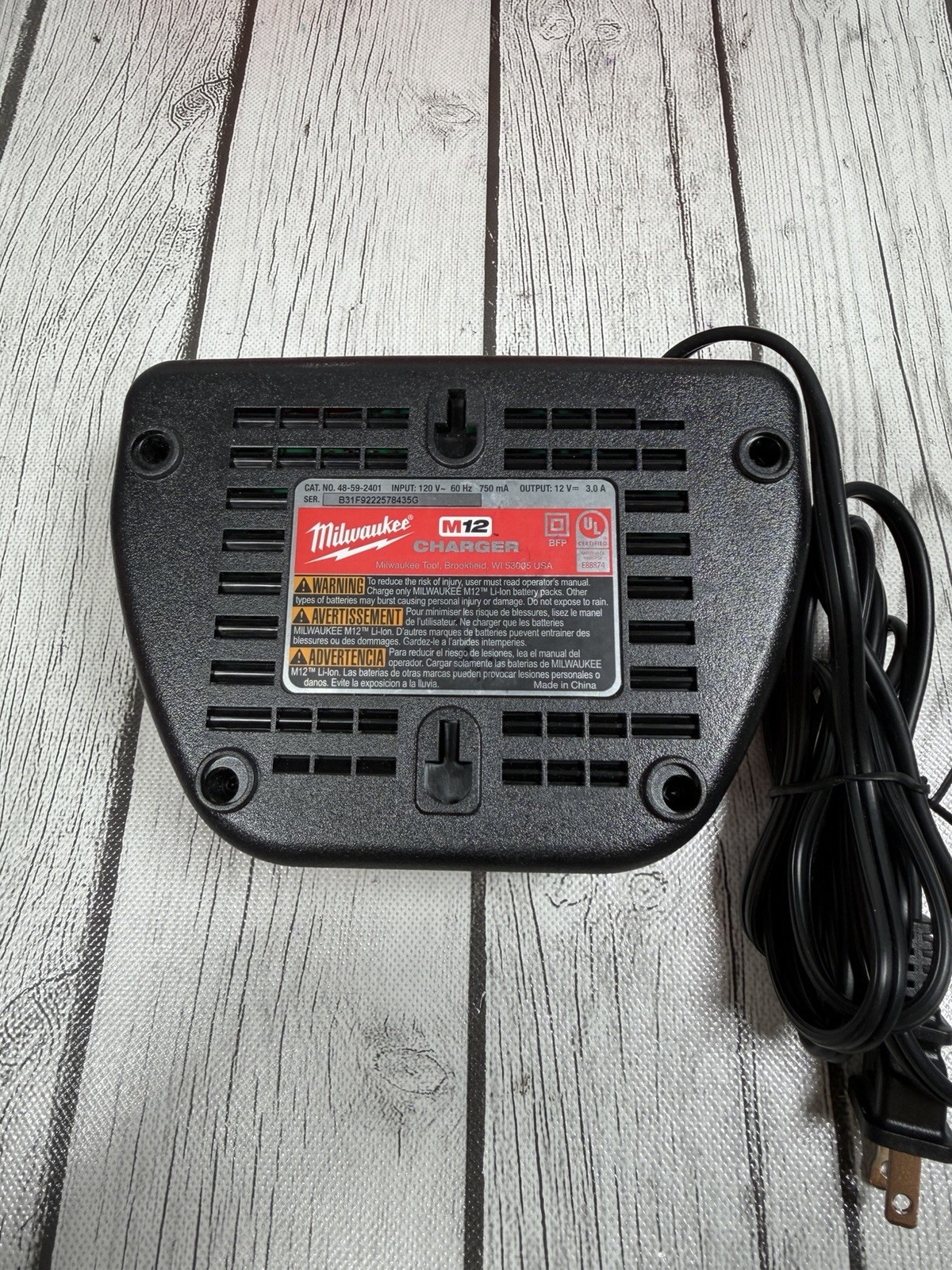 Milwaukee M12 M-Spector 360 Inspection Camera Kit 2313-21 W/ 48-59-2401 Charger