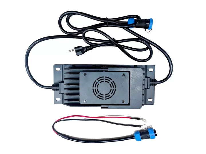 Bluetooth LiFePO4 51.2V 100Ah Lithium Battery with BMS 5120Wh + 48V 20A Charger