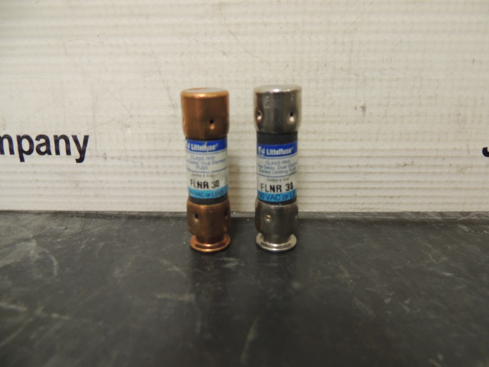 LOT OF (10) LITTELFUSE FLNR30, FLNR-30 30A 250V Dual Element Time-Delay Fuse