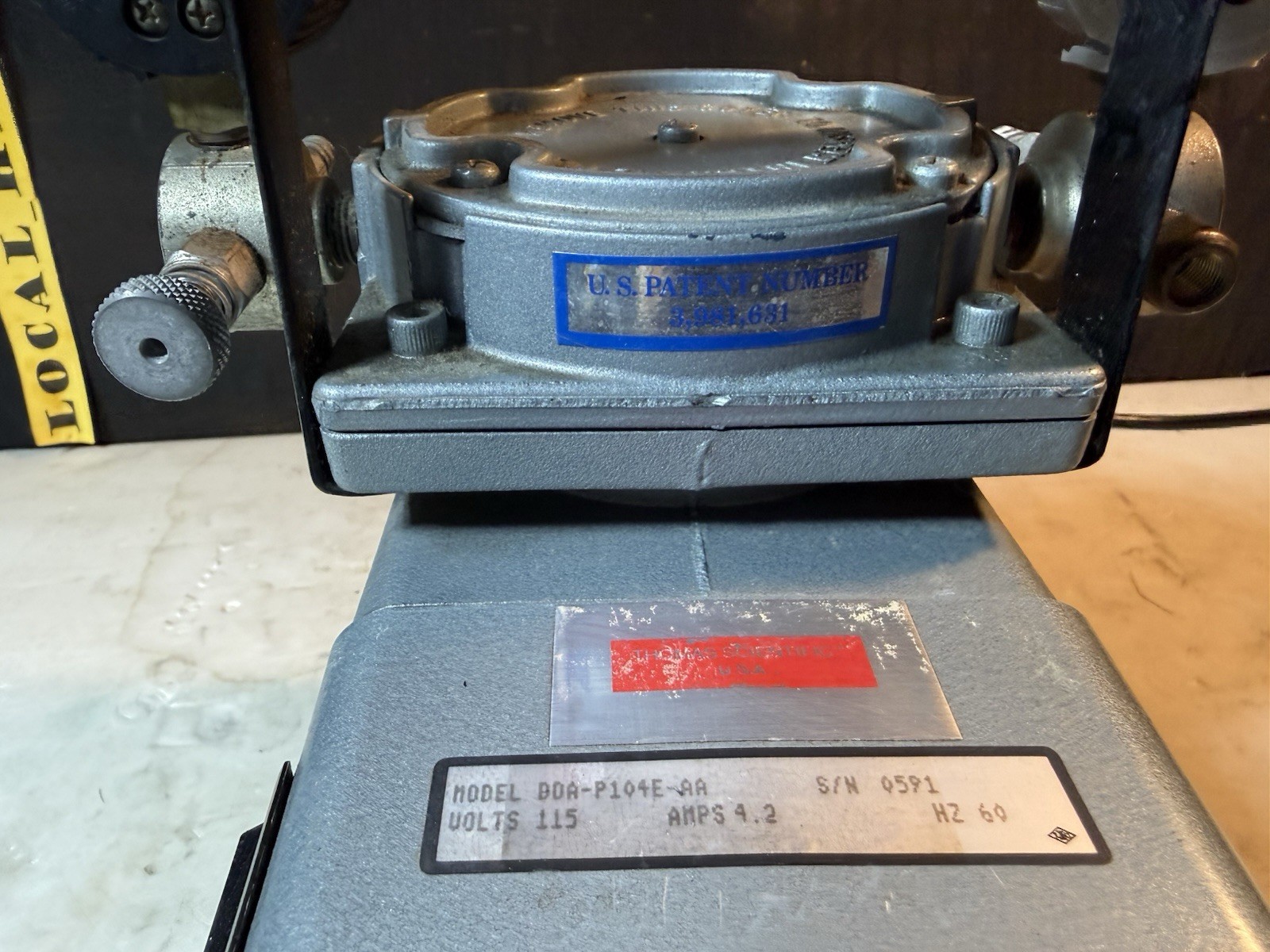 THOMAS SCIENTIFIC DOA-P104E-AA GAST DIAPHRAGM VACUUM PRESSURE PUMP 115V