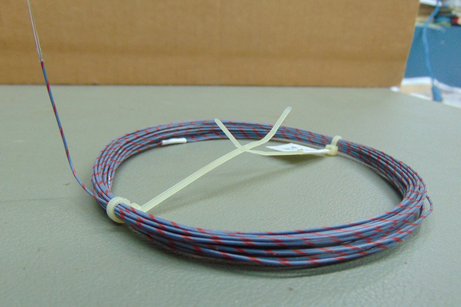 25 feet 24 AWG Gore Silver Plated Copper PTFE Wire Gray/Red Solid 1 Strand SPC