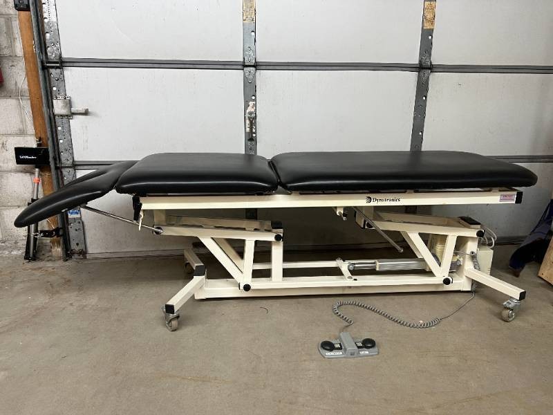 Dynatronics 970 Series Electric Treatment Table – 3‑Section | Chiro| USA‑Made