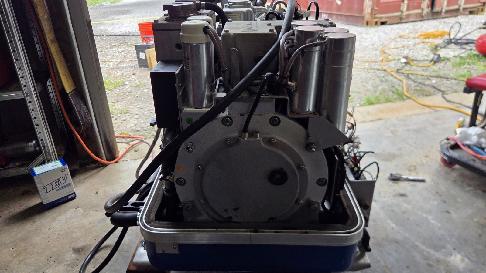 Fischer Panda Panda 8 mini DIGITAL Diesel Generator 7.0kW 120/240V 60Hz
