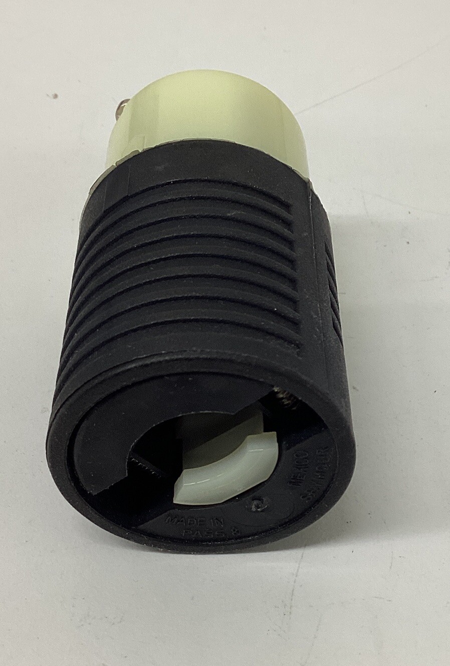 Pass & Seymour 5669-X Straight Blade Connector 15A, 2P w/ Ground