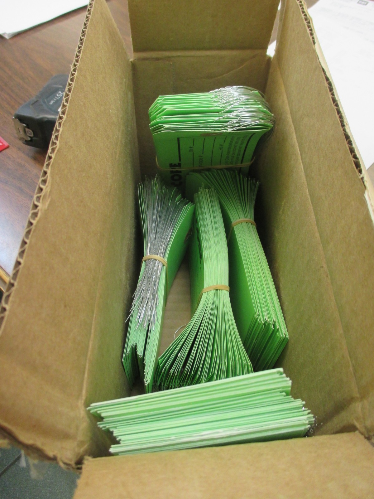 Core Tag Green With Wires – Auto Part Core Tags approximately 250 Tags in box