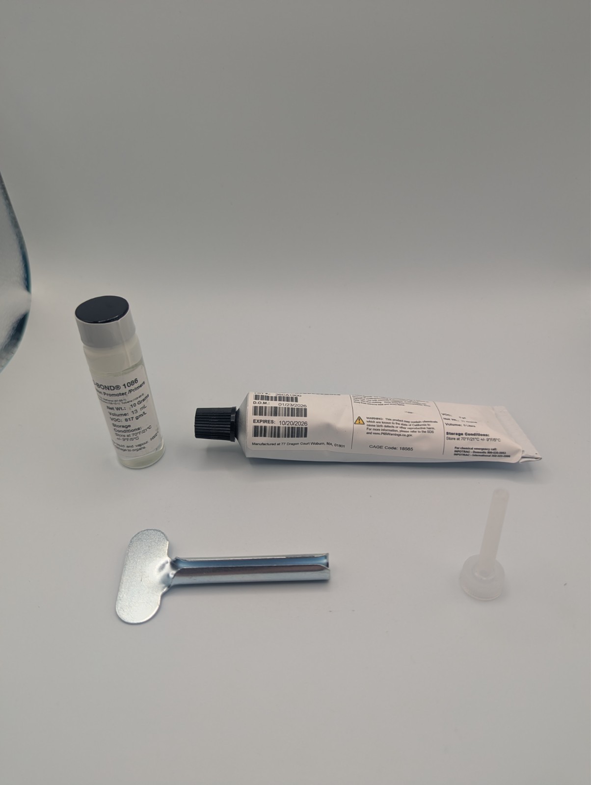 NEW Parker Cho-Bond 1075 Silicone Sealant with 1086 Primer 2.5 oz kit. EXP 10/26