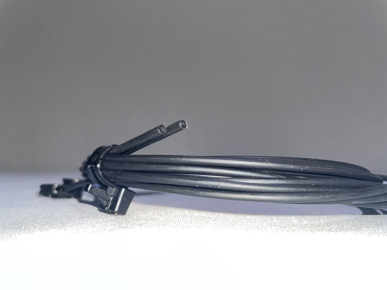 Keyence FU-A05 Thrubeam Fiber Optic Sensor Pair 1.9m Length 200mm Detection Area