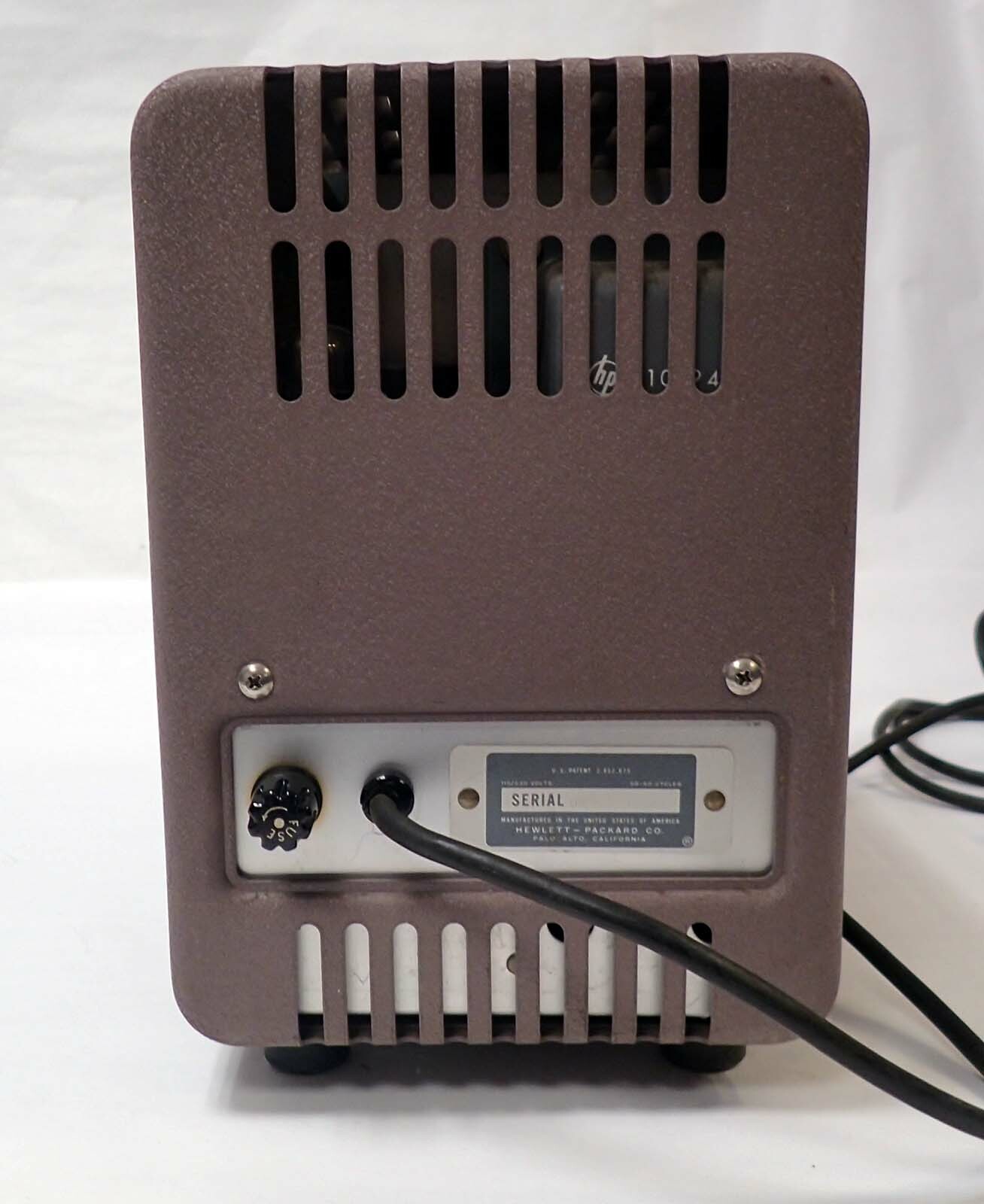 HP 200CD/ AGILENT 200CD WIDE RANGE TUBE OSCILLATOR OUTPUT 600 OHMS LOAD 10V RMS