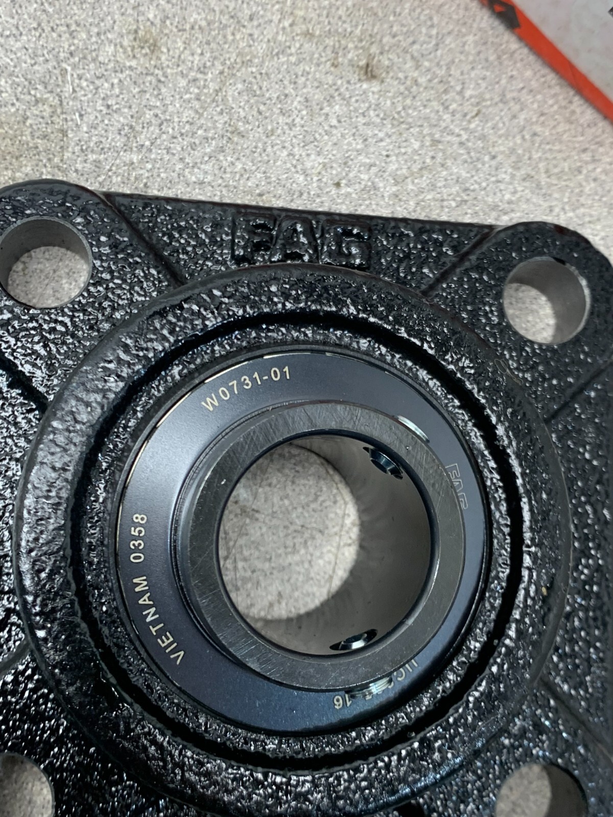 NEW IN BOX FAG 4-BOLT FLANGE BEARING 1″ BORE UCF205-16-J7