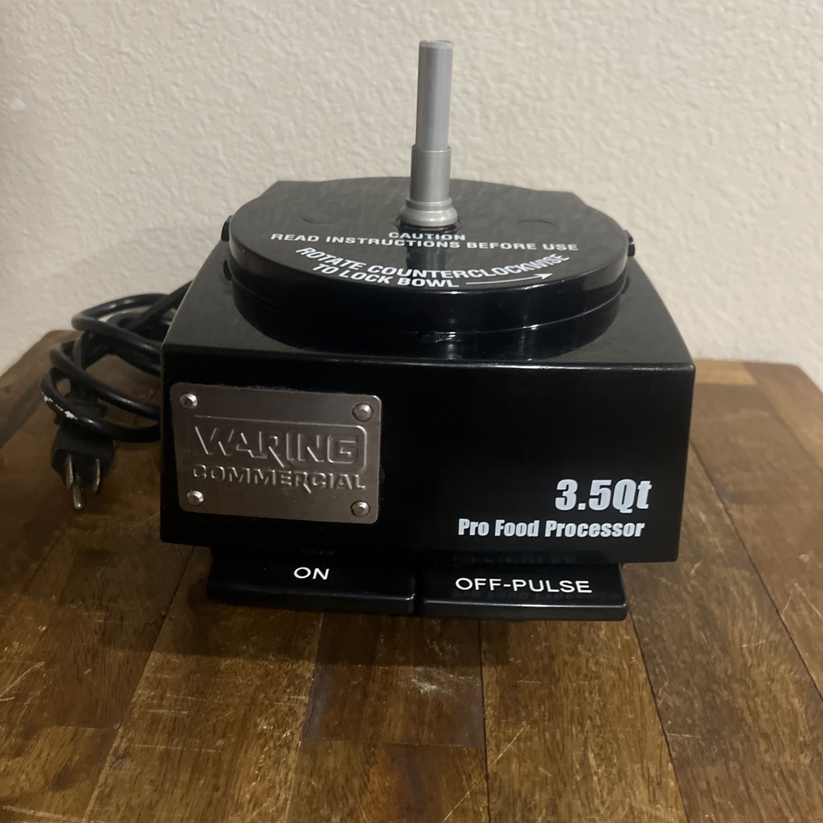 Waring Commercial WFP14S Pro Food Proccesor 3.5 qt – Black – Motor Base Only