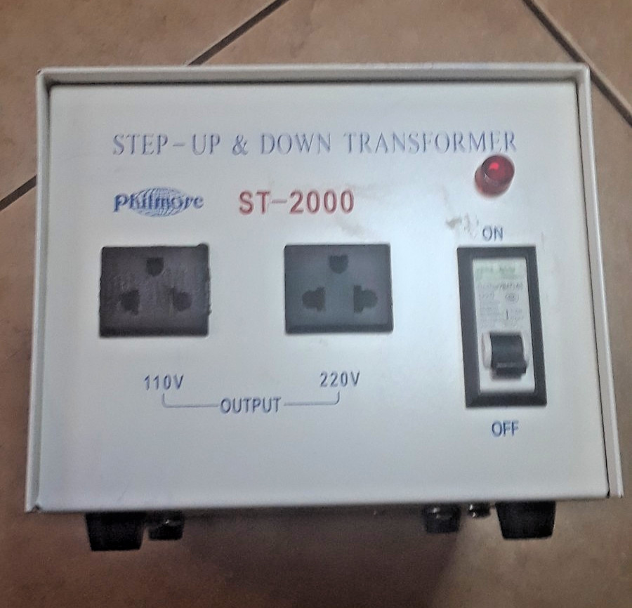 Philmore ST-2000 2000 Watt Voltage Converter Step-Up Step-Down Tranformer TESTED