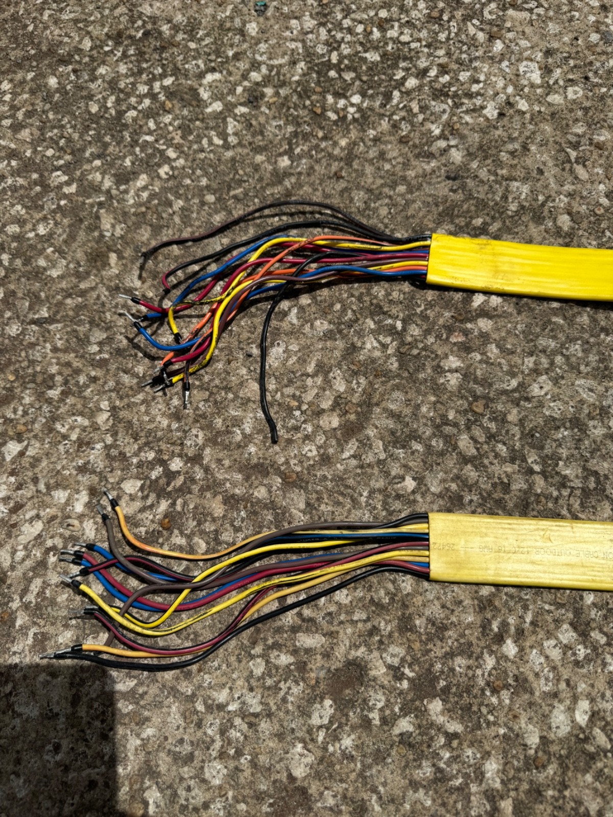 82′ 12/4 Copper Flat Festoon Cable Yellow PVC Jacket 600V