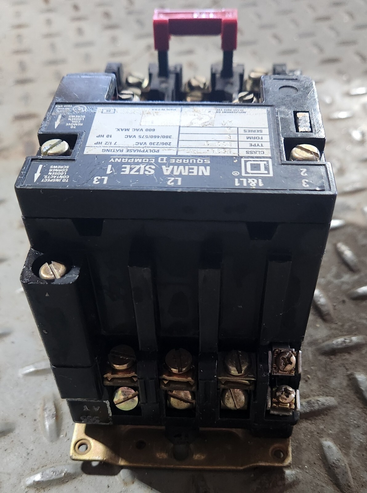 SQUARE D SIZE 1 110/120 VAC COIL SERIES A FORM S 8536SCO3VO2S