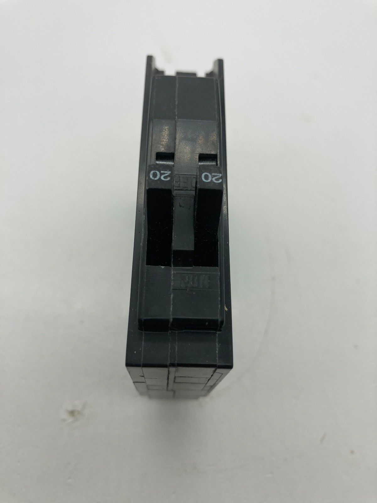 Square D QOT2020 1 Pole Twin 20A 120V Plug In Tandem Metal Hook Circuit Breaker
