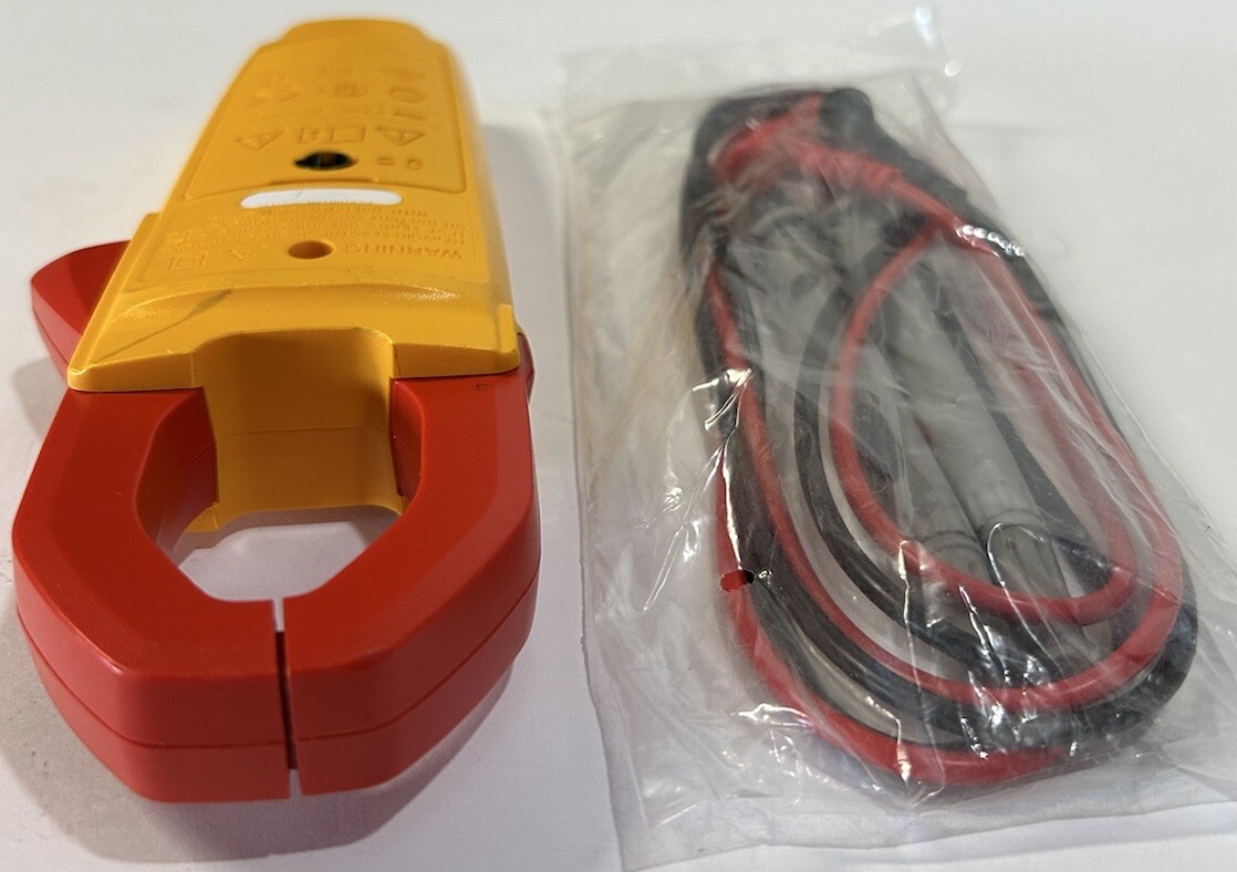 Fluke 323 True-RMS Digital Clamp Meter, 600V AC&DC Voltage,Ohm W/case Excellent