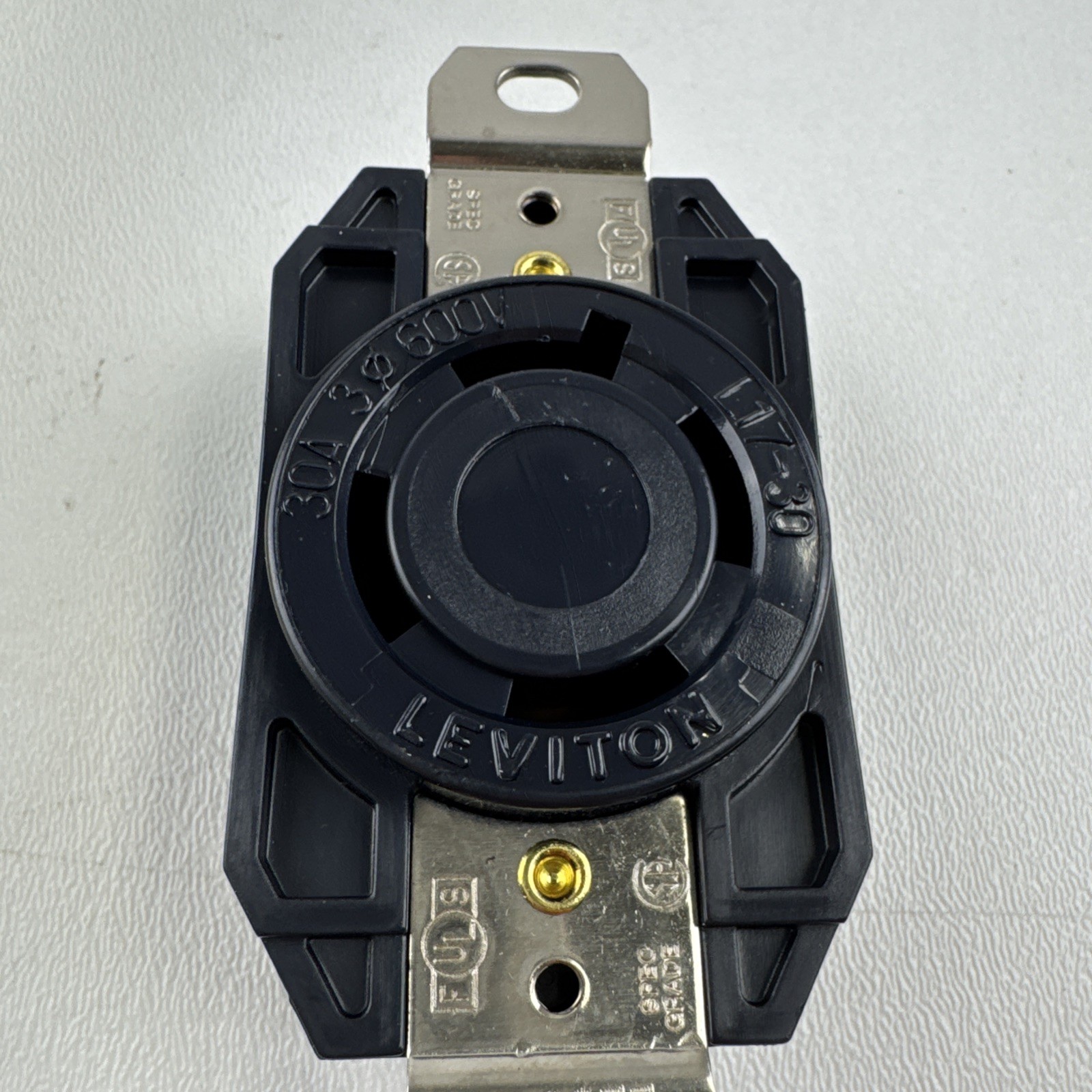 Leviton 2740 Receptacle Locking Blade L17-30R 30A 600V 3-Phase 3P4W Grounding