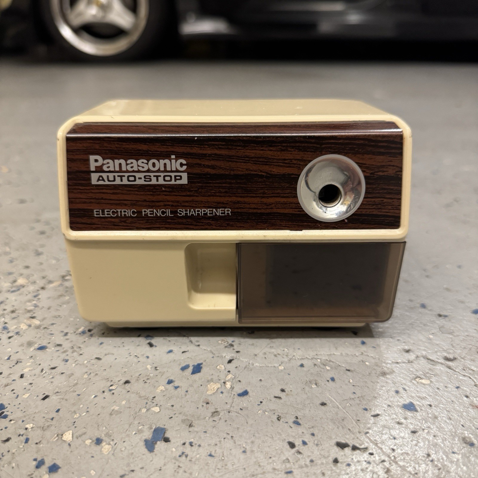Panasonic Auto-Stop Electric Pencil Sharpener KP-110 Beige/Brown Woodgrain