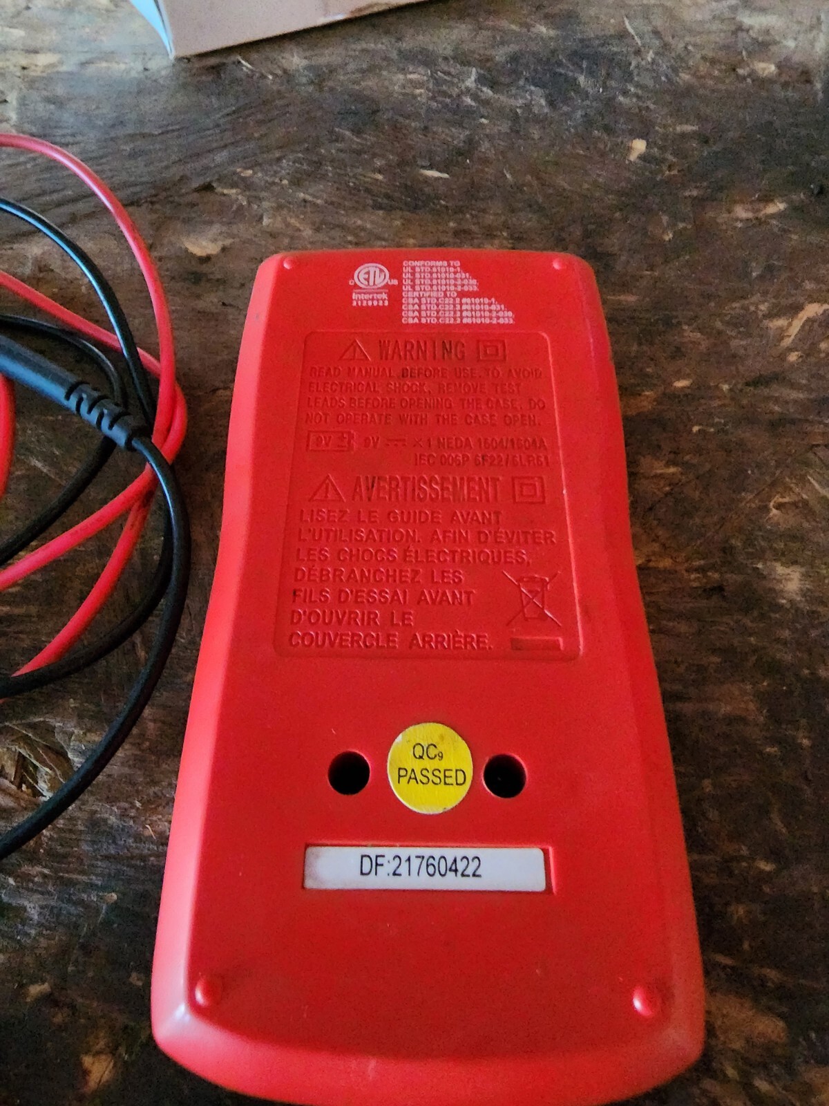 EverStart 300V Digital Multimeter 10711WDI – usede Black and Red