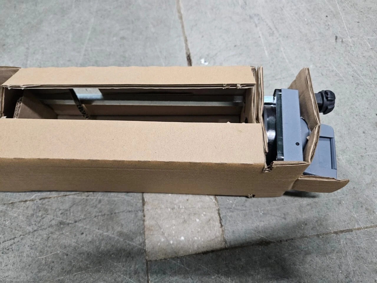 NEW Siemens 3VA6110-5HL41-0AA0 Circuit Breaker 100A with Rotary Operator