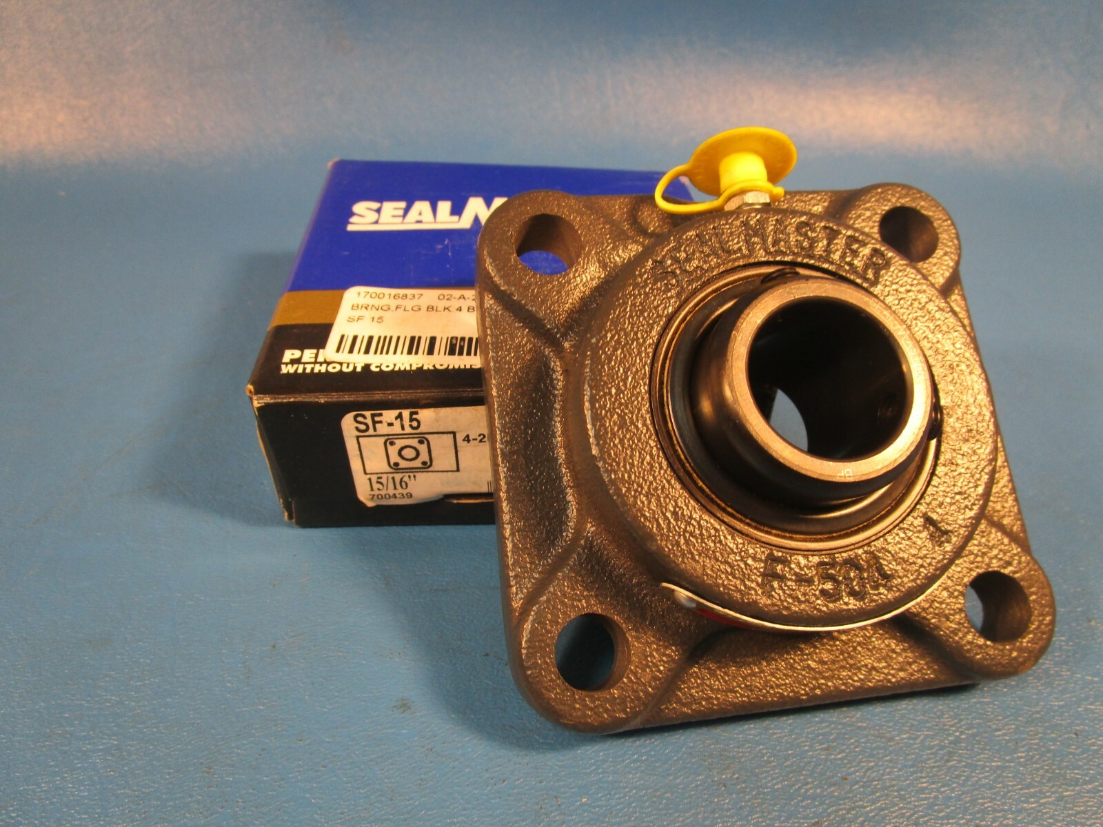 SealMaster, SF-15, 700439, 15/16″ 4 Bolt Flange Unit, Set Screw Locking