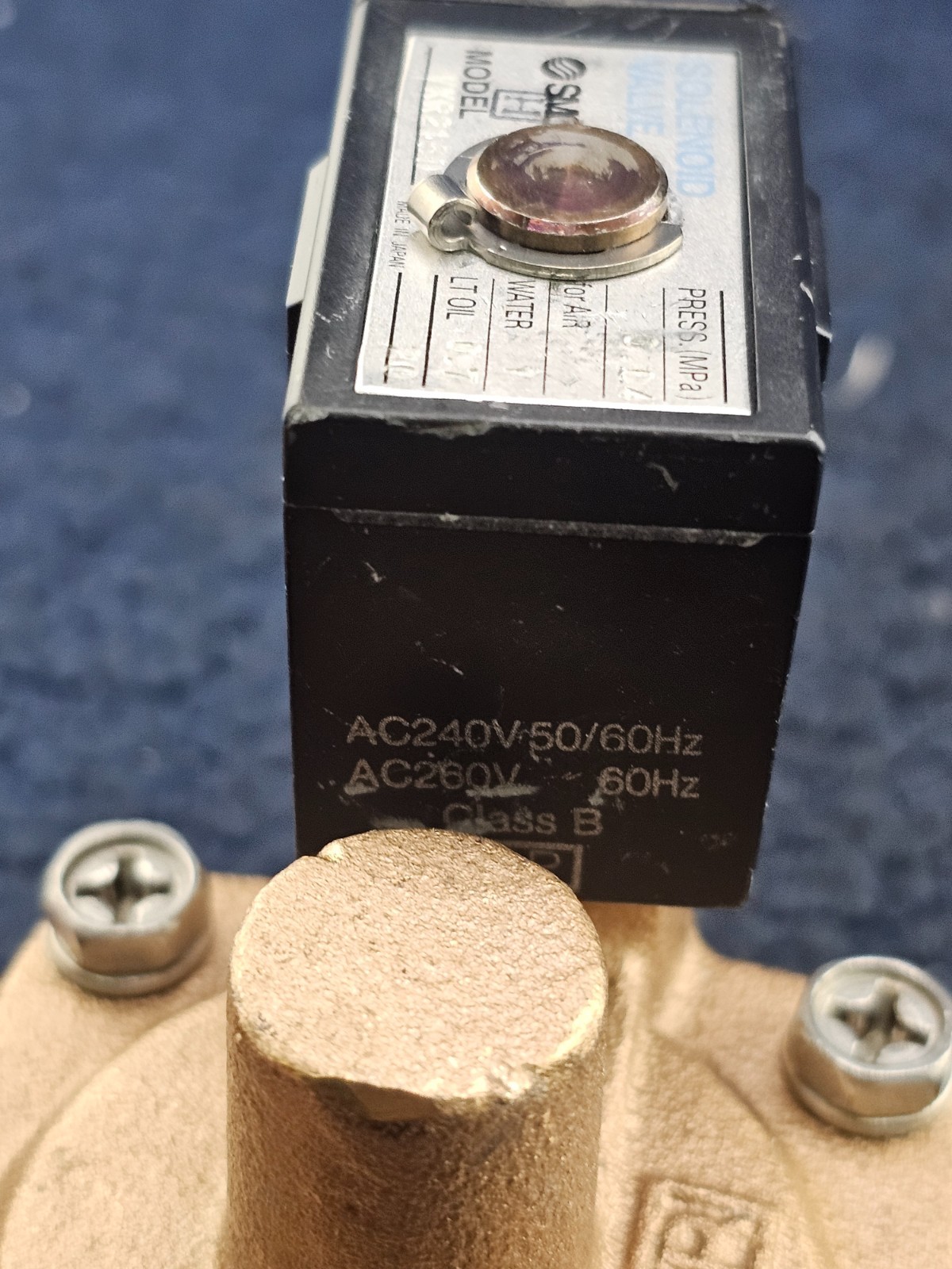 SMC VXR2150 2-Way Media Valve .04 MPa AC 120V 60Hz Class B 3/4″ Port