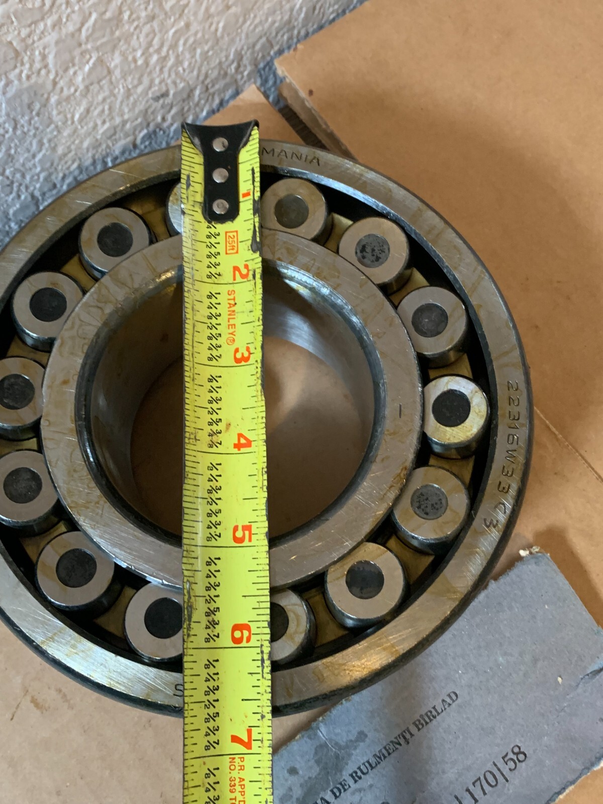 URB Spherical Roller Bearing 22316W33C3 22316 W33 C3 NEW OLD STOCK Romania