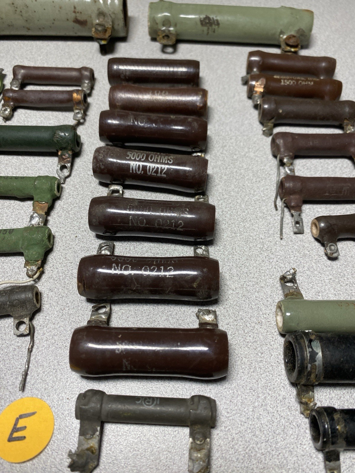 Mixed Lot 50+ VTG Wirewound Ceramic Power resistors Ohmite Vitrohm Mallory Asama