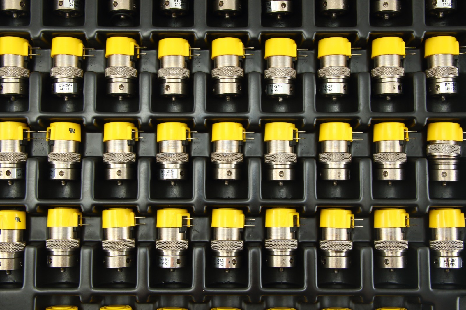 Clippard solenoid, ET-2m-24VDC, Normally Closed 2 way, 105psig, manifold mounted