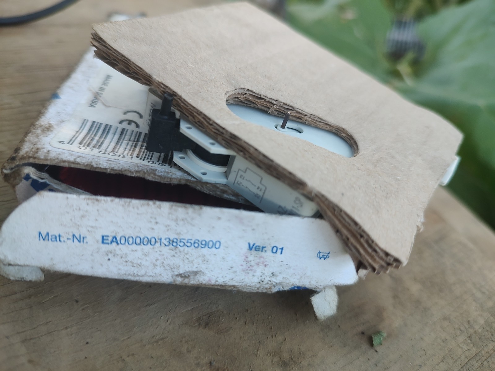 6 ampAuxillary Switch/ contact
