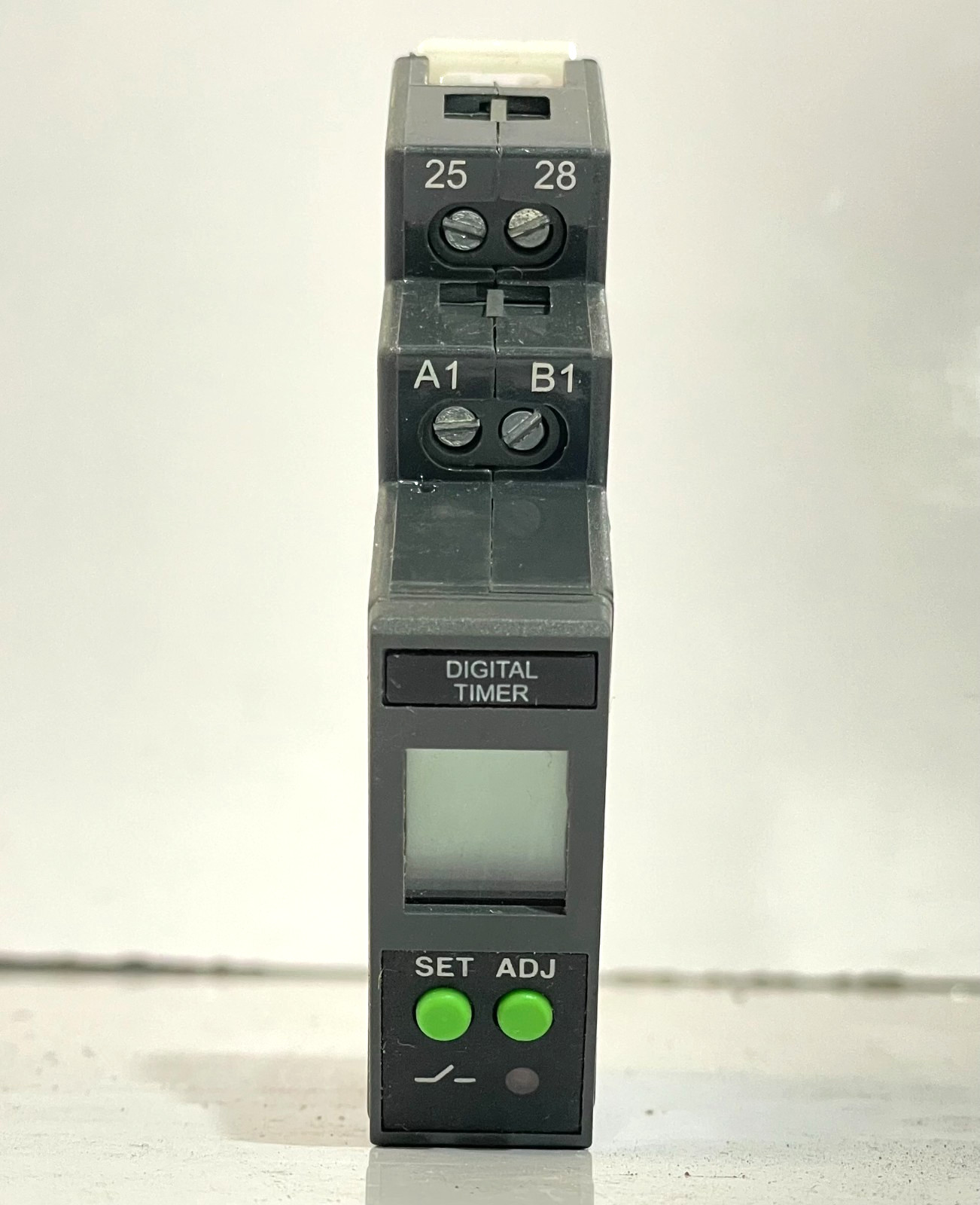 GIC V0DDTD MULTIFUNCTION DIGITAL TIMER 0.1S-999H 24-240VAC/DC FREE FAST SHIPPING