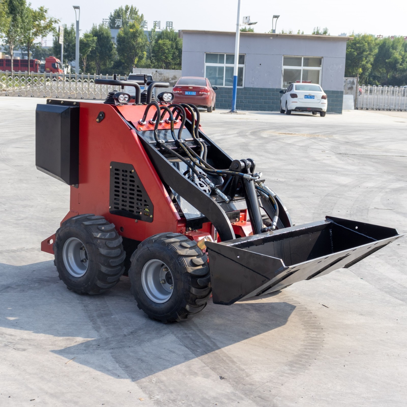 320kg Wheel Type Mini Skid Steer Loader 13.5HP pickup Black Friday discount