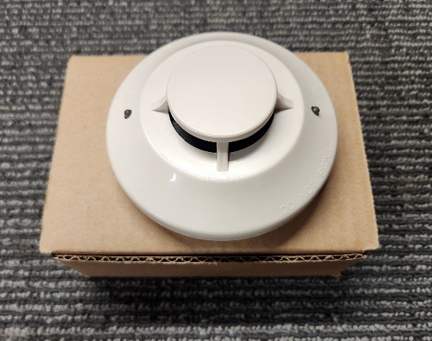 Honeywell Gamewell FCI ASD-PL2F Smoke Detector, Free Shipping