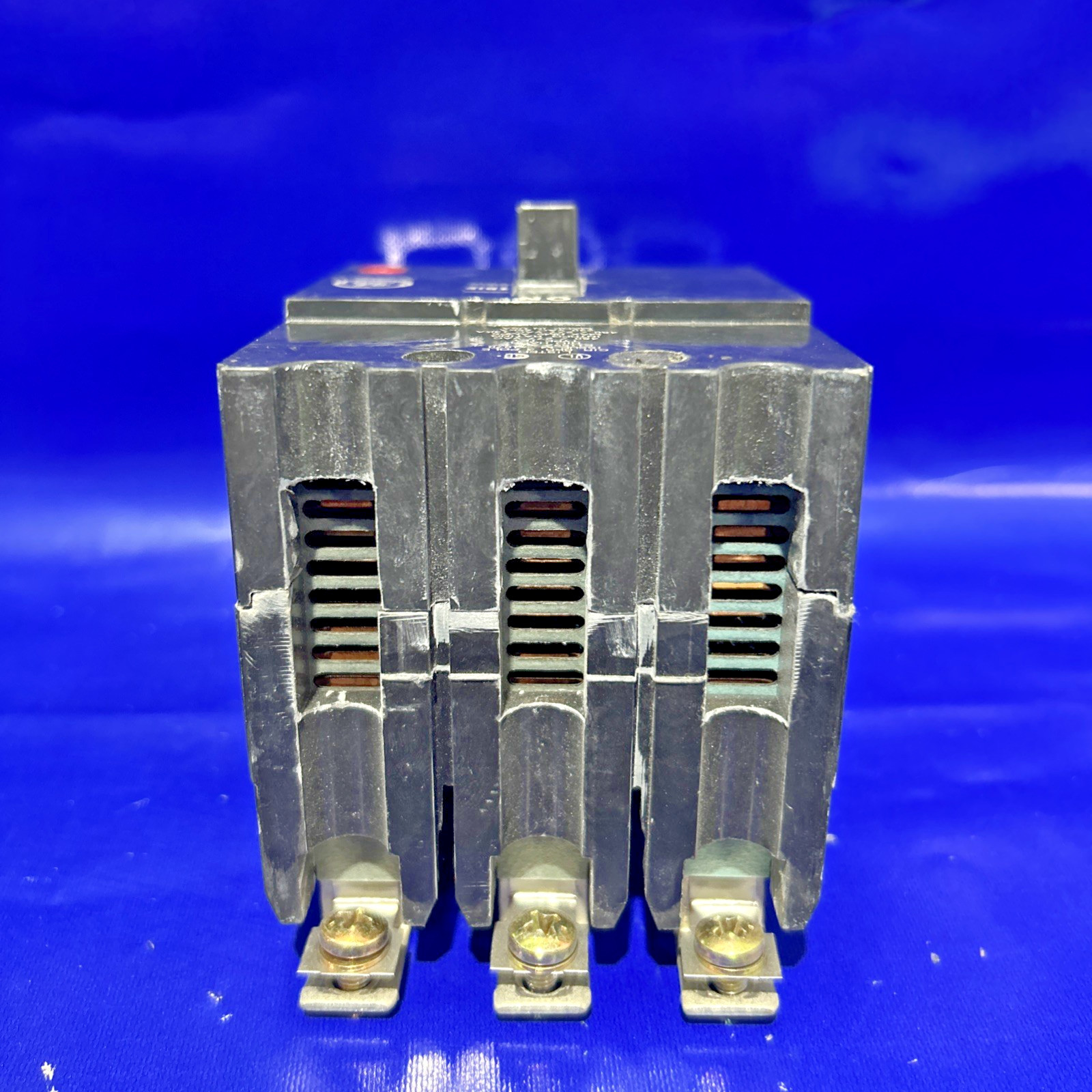 TEY340 40 Amp 480V 3 Pole GE Circuit Breaker🟦