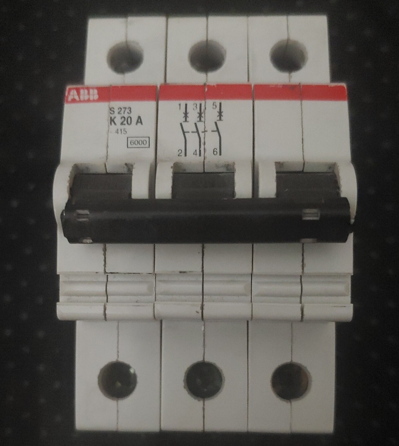 ABB S273 K 20 CIRCUIT BREAKER 20 AMP 3 POLE 400 VOLT K CURVE NEW NO BOX.
