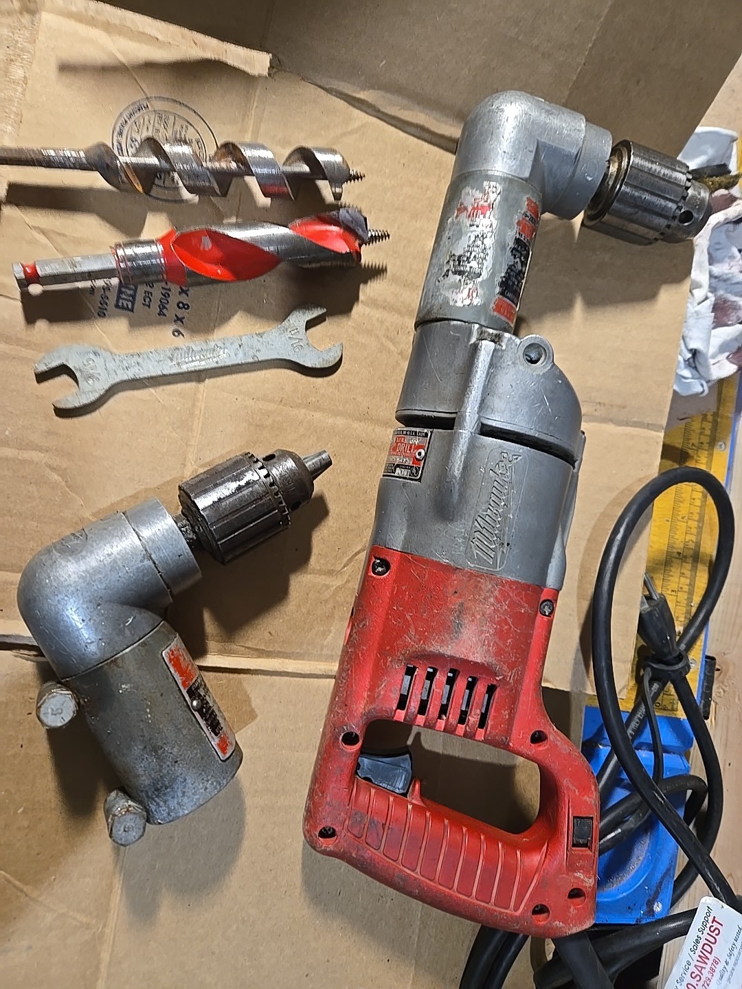 Milwaukee 1001-1 1/2 Right Angle Drill 500 RPM w/ Case And Extras Head And Bits