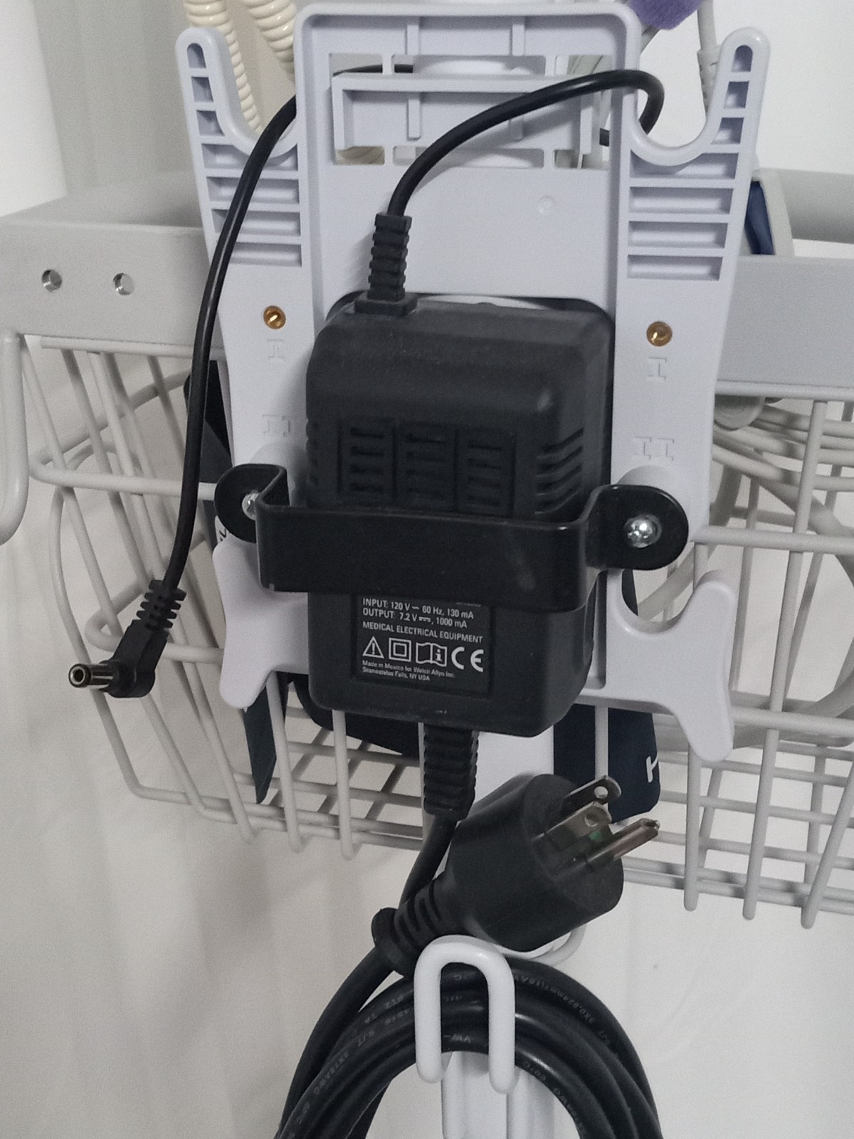 Welch Allyn Spot Vital Signs Monitor w/ Accessories **$25 US Shipping**