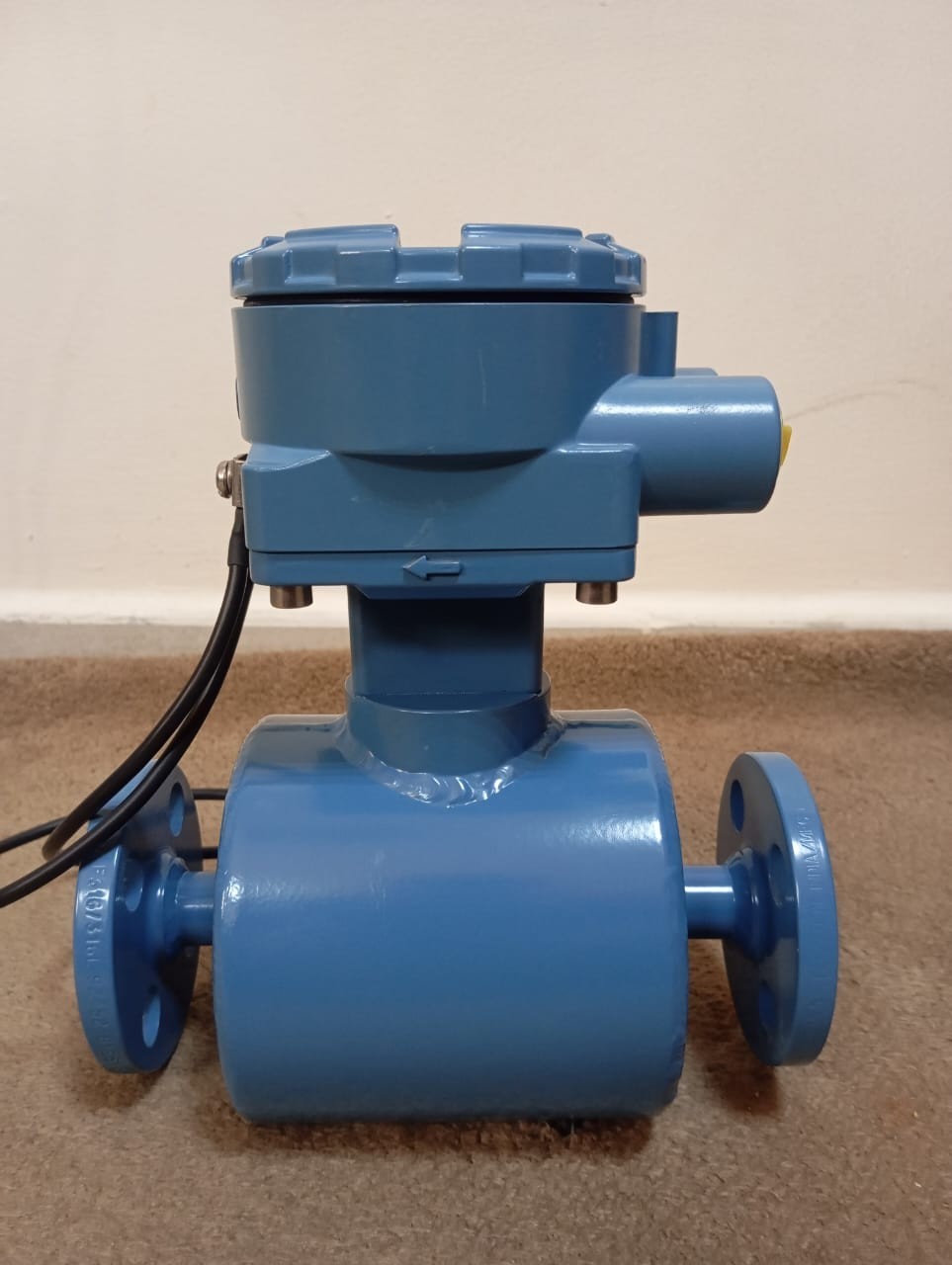 Rosemount / FlowMeter Sensor / 8705TPE005P1W0E5Q4Q8Q76 /275PSI-1.90MPA, 1/2″ 150