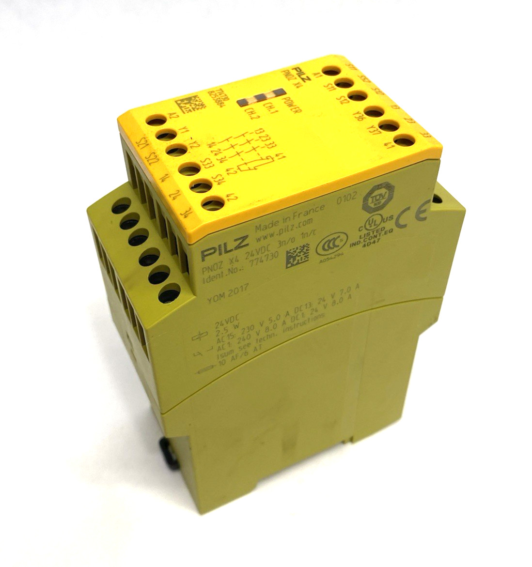 Pilz 774730 Standalone Safety Relay 1 or 2 Channel, PNOZ X4 24VDC 3n/o 1n/c