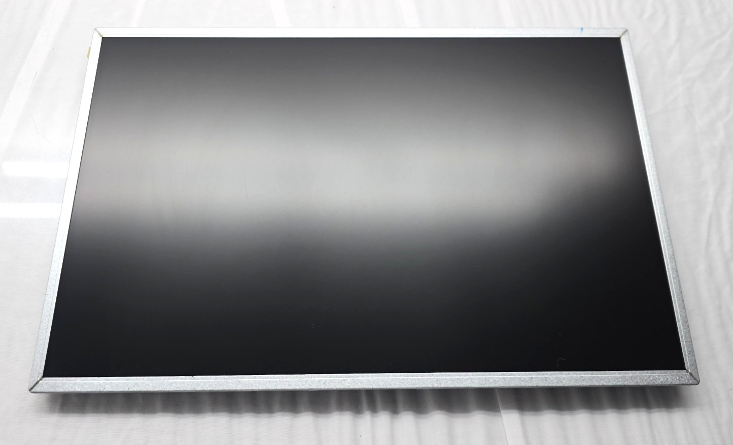 1pcs For Samsung 19-inch LTM190BT03 LCD display CL3