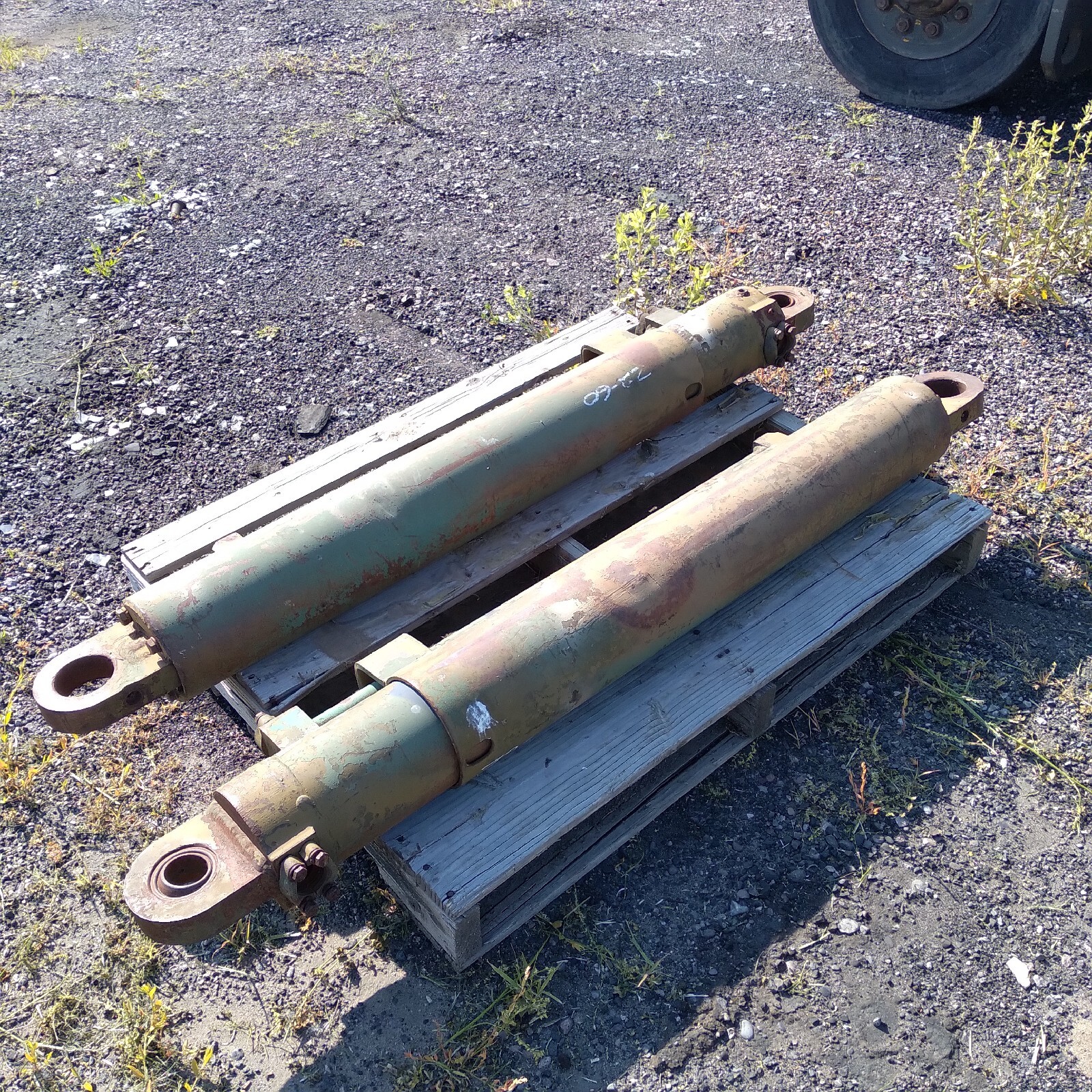 2 Apron Cylinders for Wabco CT4 Scraper Bowl Clark 290M Cat 830MB Tractor