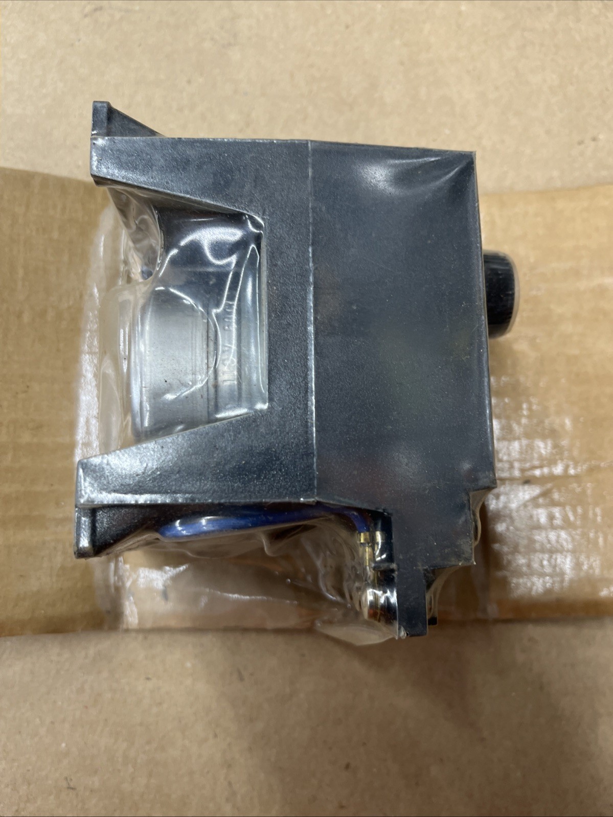 New Eagle Signal BR19A601 Timer 0-30 Minutes 120VAC 10AMP BIN OR BEST OFFER