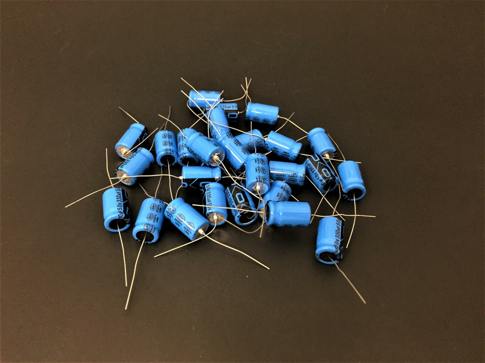 (2x) 330uF 50V 85°C Axial Aluminum Electrolytic Capacitors – FREE SHIPPING