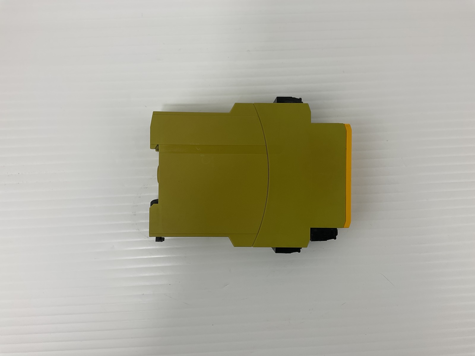 Pilz PZE X4VP Safety Relay 0,5/24VDC