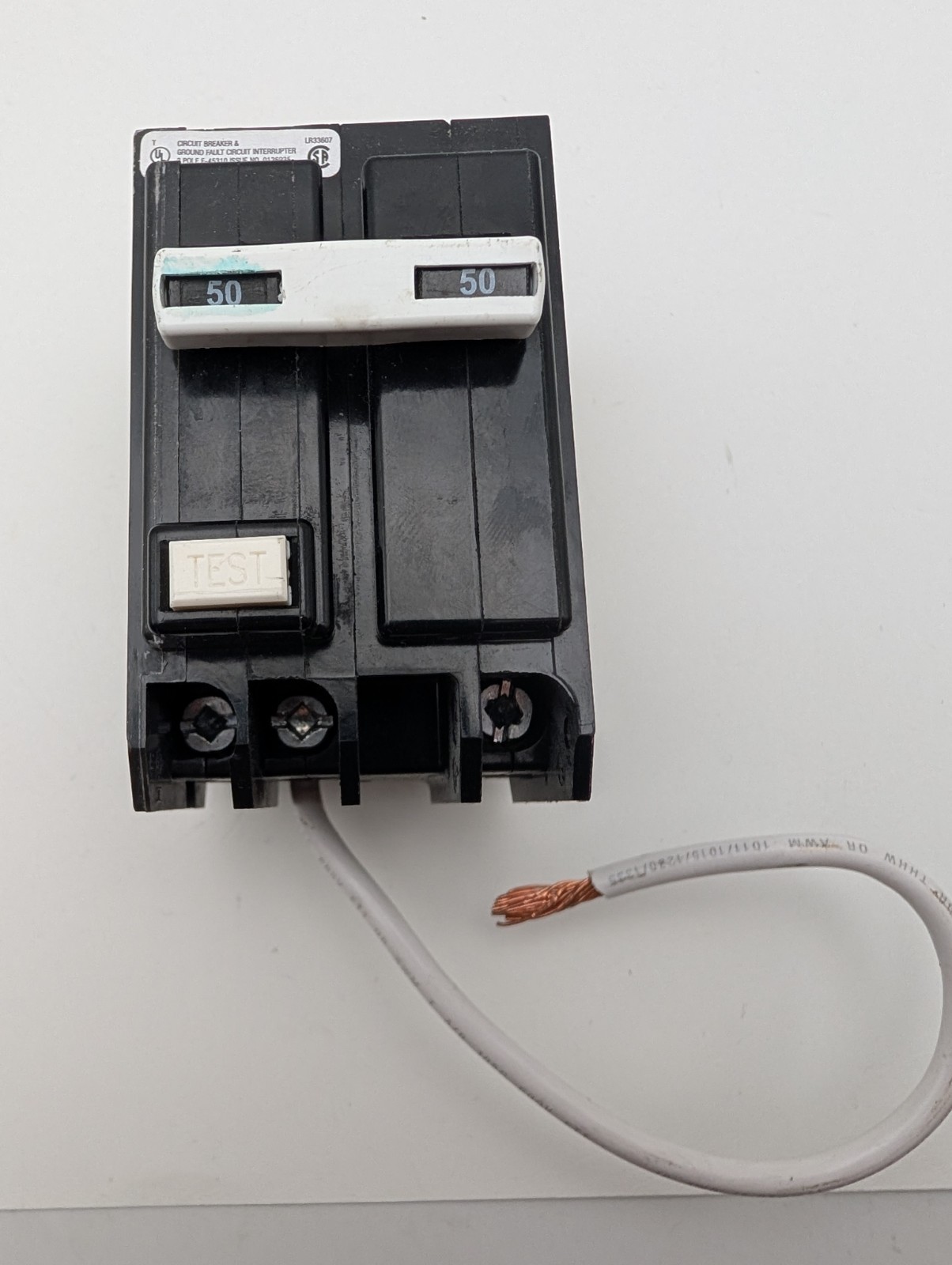 GE Ground Fault Circuit Breaker 2-pole 50A 120/240 VAC THQL2150GFT Old Style