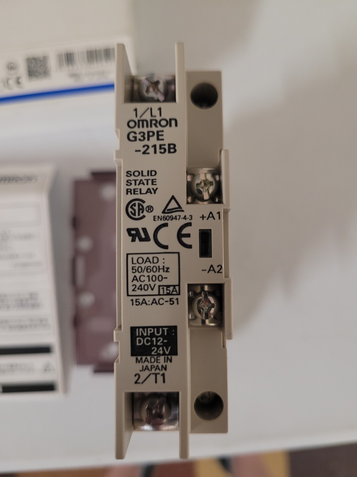 Omron G3PE-215B Solid State Relay Input 12-24V-DC Load 100-240V 15A
