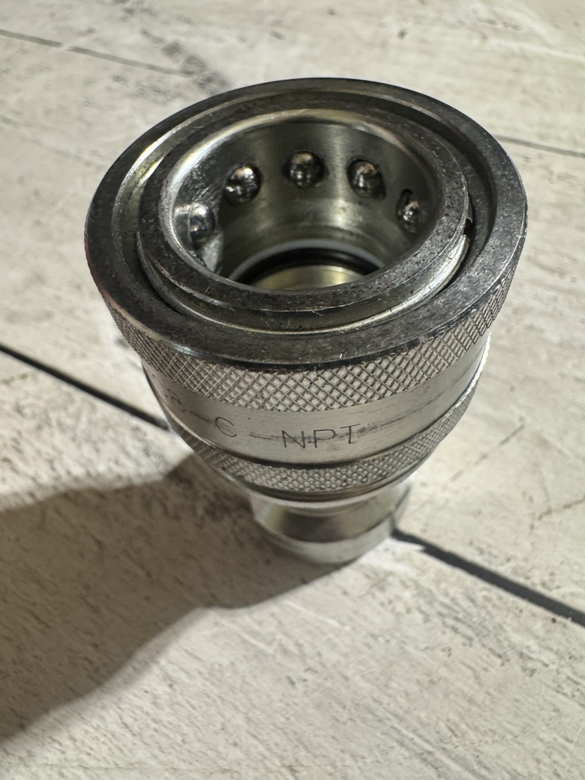 PRG HNV-08-08-C-NPT 1/2″ NPT ISO 7241-B Female Hydraulic Quick Disconnect NOS