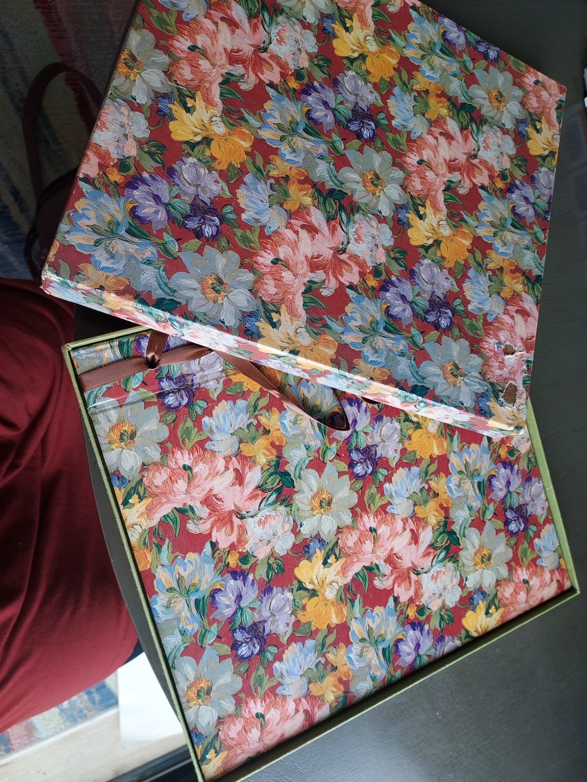 Vtg C 1990s Boxed Large 10″ X 11″ 80 Sheet Ribbon Tied Blank Book Lt. Olive Pgs