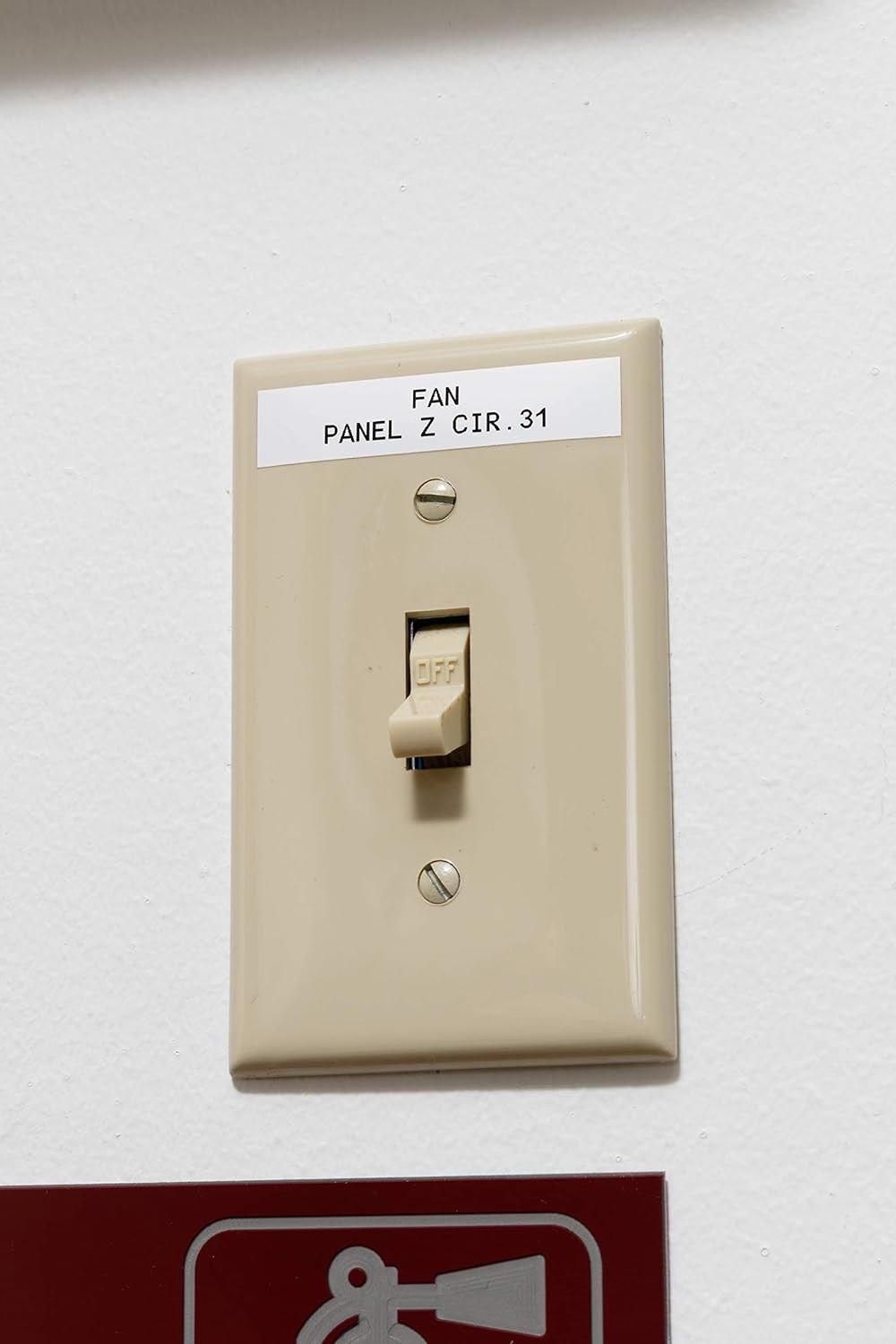 M21-750-499 Nylon Cloth Label,75″ W 16′ L Incompatible with encrypted Brady
