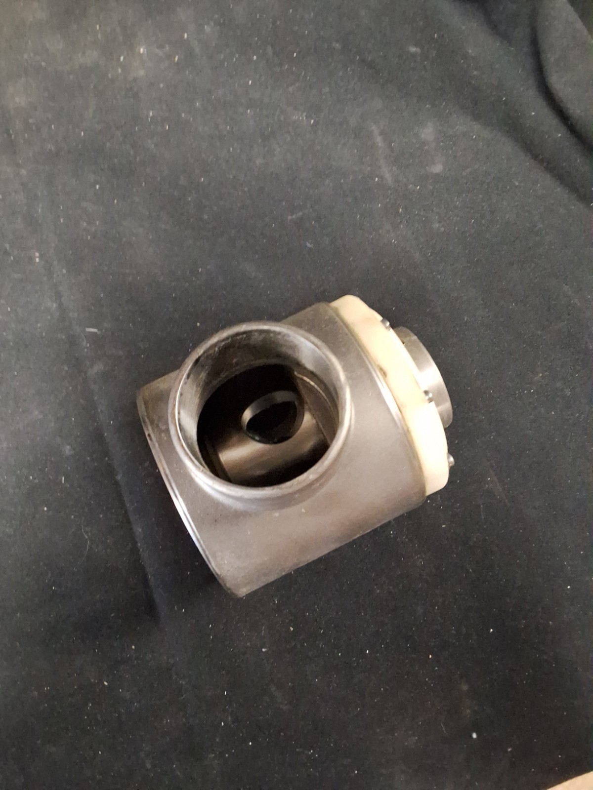 Lvo Complete Hub Assembly. 103-2025 – Genuine OEM Replacement Part