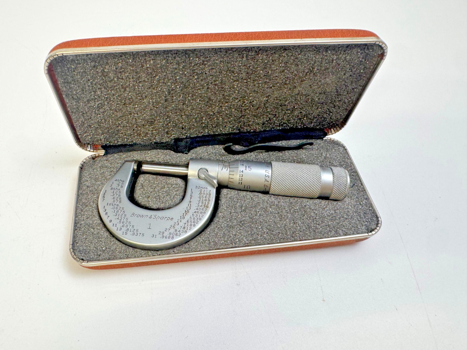 Brown & Sharpe 599-1 Slant-Line Micrometer 0-1″ Original Case Box Literature